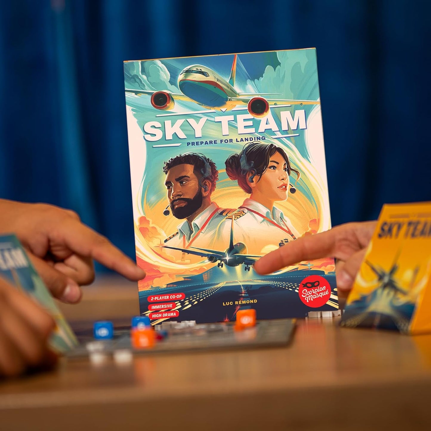 Scorpion Masqué Sky Team | Juego votado del año 2024 | Mejor juego para 2 jugadores | Trabajen juntos para aterrizar el avión | A partir de 14 años | 20 minutos