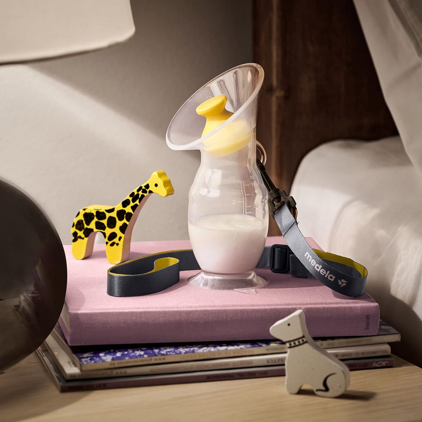 Medela Colector de Leche Materna de Silicona, Ahorrador de Leche co...
