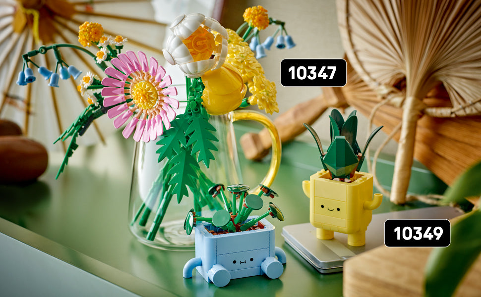 LEGO Botanicals Happy Plants - Juguete de construcción para niños, niñas y niños de 9 años en adelante, decoración de sala de juegos para escritorio o estante, regalo para cesta de Pascua, planta artificial de interior para jugar y exhibir - 10349