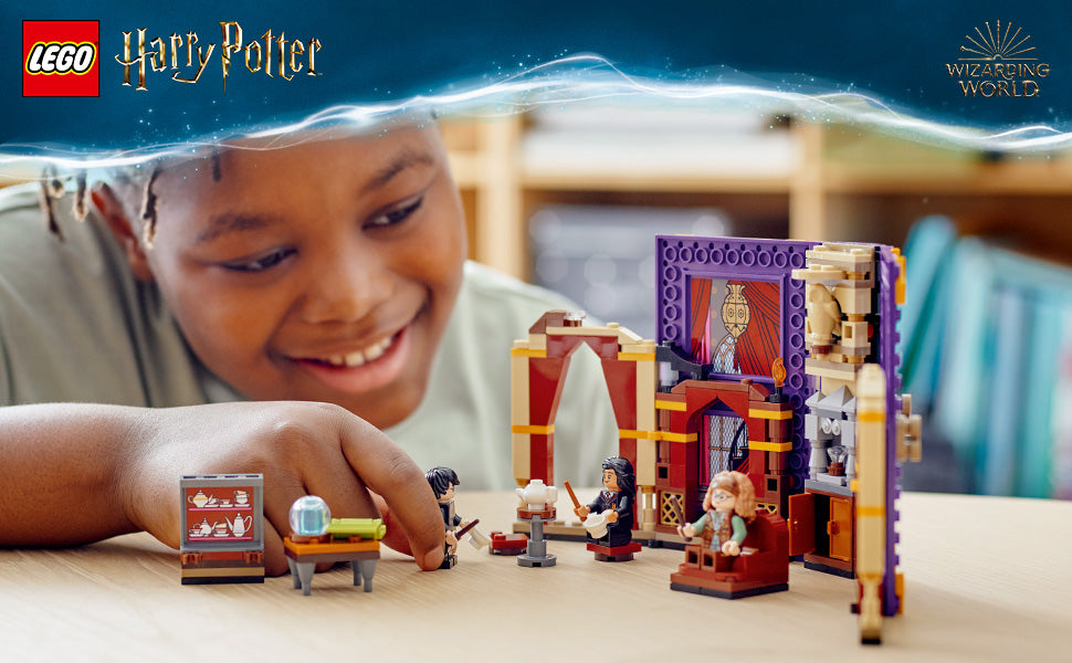 LEGO Harry Potter Hogwarts Moment: Divination Class 76396 Kit de construcción; juego coleccionable para el aula para mayores de 8 años (297 piezas)