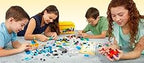 LEGO Classic Medium Creative Brick Box 10696 - Juego de bloques de construcción, con almacenamiento, incluye tren, automóvil y una figura de tigre, para personas de 4 a 99 años