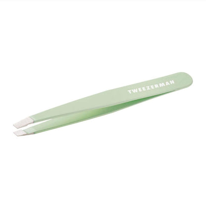 Tweezerman Pinzas inclinadas de acero inoxidable - Pinzas para ceja...