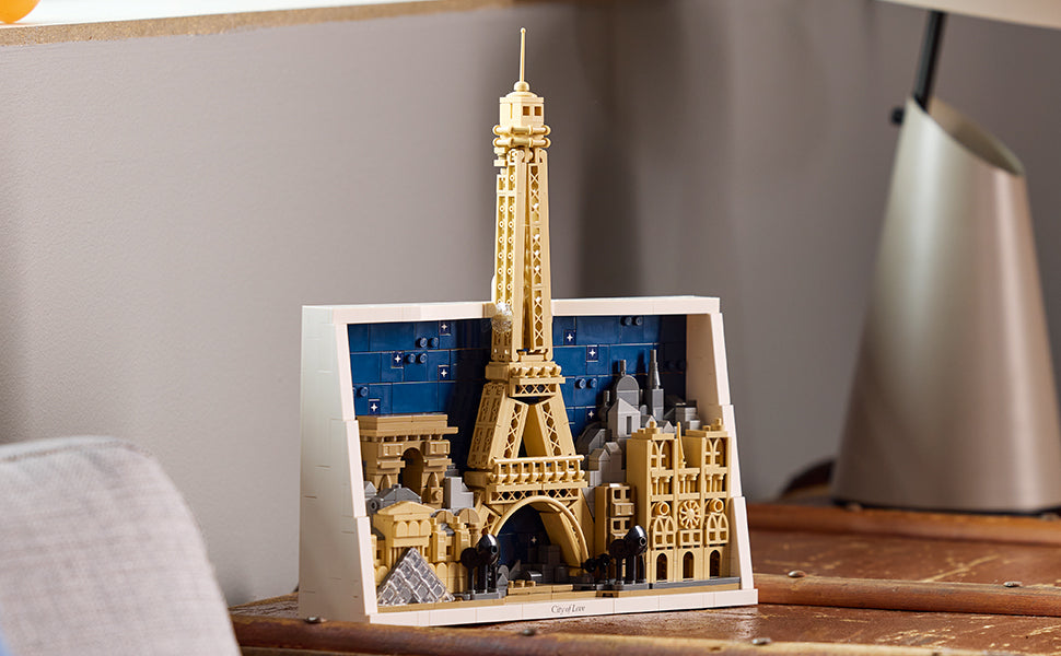 LEGO Architecture París – Juego de construcción de la Ciudad del Amor para adultos - Decoración DIY para oficina o dormitorio para mujeres y hombres, edades 18+ - Estructura ensamblable para colgar o