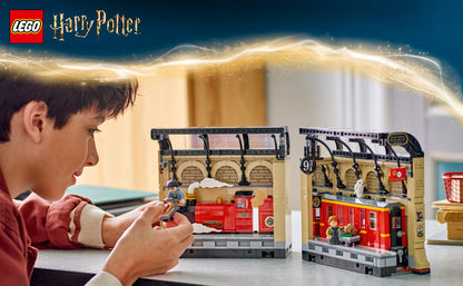 LEGO Harry Potter Book Nook: Hogwarts Express Building Set – Decoración de estante de dormitorio para niños, niñas y fanáticos, a partir de 10 años – Minifiguras coleccionables de Harry & Ron – Idea