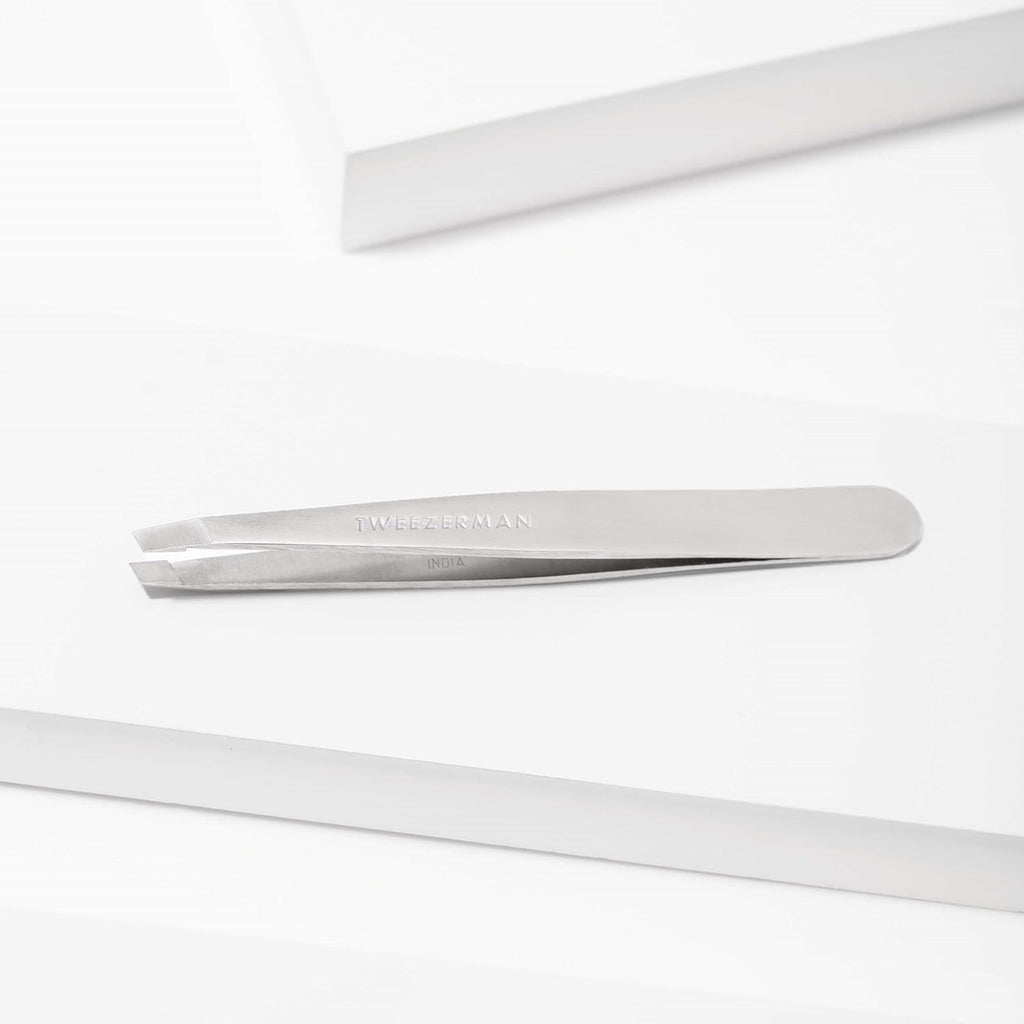 Tweezerman - Pinza inclinadas para cejas de acero inoxidable