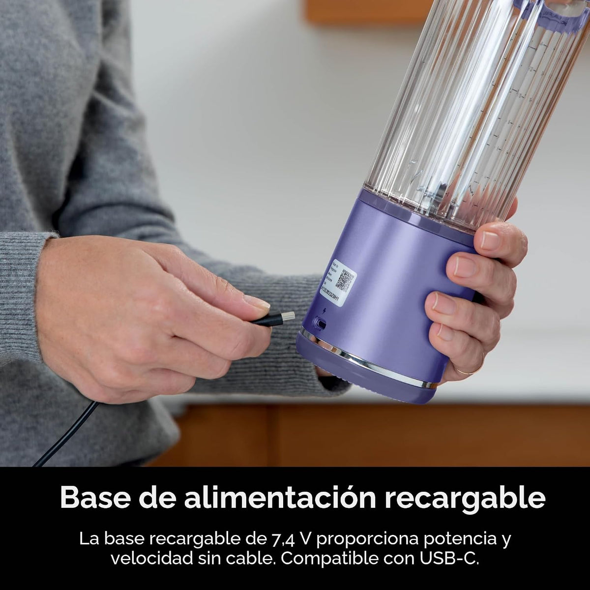 Ninja Blast - Licuadora portátil, inalámbrica, recipiente de 18 onz...