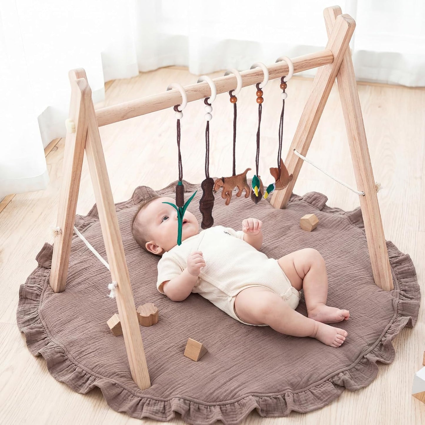 5 piezas de juguetes colgantes de gimnasio para bebés, juguetes sensoriales de fieltro de madera, colgante de actividad de madera para decoración del hogar y guardería