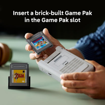 LEGO Super Mario Game Boy - Juegos de construcción retro para adultos, a partir de 18 años - Regalos para cumpleaños - Modelo coleccionable con juegos y soporte de exhibición - 72046