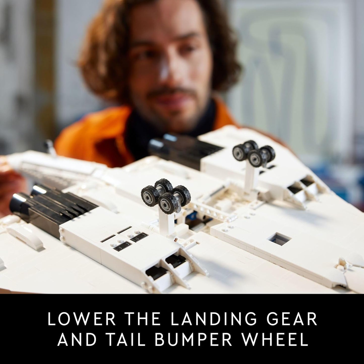 LEGO Icons Concorde Modelo de Avión, Regalo para Adultos, Construye un Modelo Réplica del Avión Comercial Supersónico más Famoso del Mundo con Detalles Auténticos y Piezas Funcionales, 10318