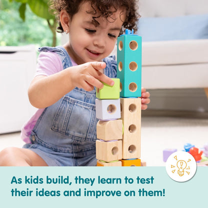 Melissa & Doug Blockables™ Town Snap and Play, mezcla y combina bloques de construcción de madera conectables, juguete para niños y niñas en edad preescolar (73 piezas)