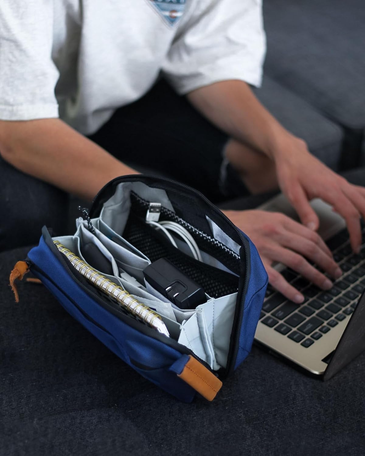TRIPPED Travel Gear Tech Bag Organizer - Pequeña bolsa organizadora...