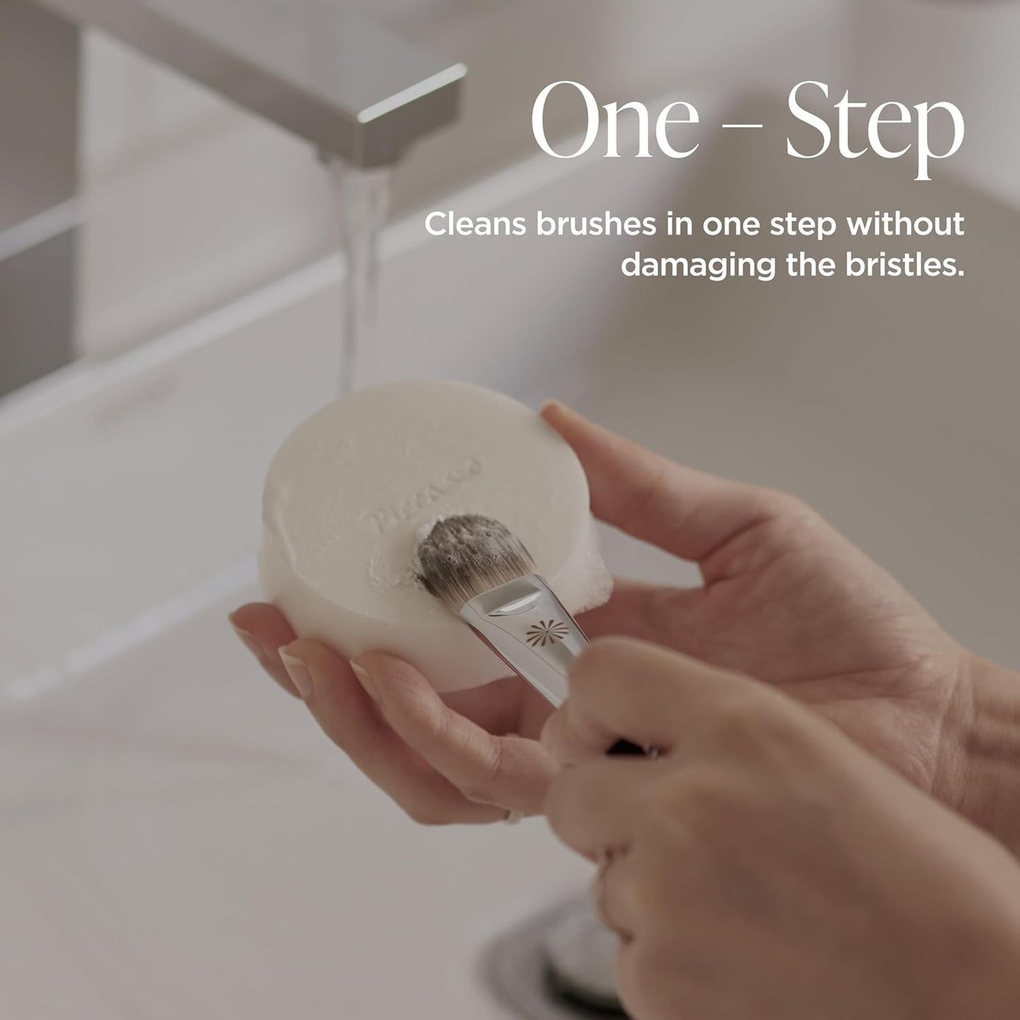 Piccasso Limpiador de brochas - Limpiador de brochas de maquillaje para limpieza profunda, limpiador suave para brochas de maquillaje, limpiador de brochas profesional limpiador sólido de maquillaje