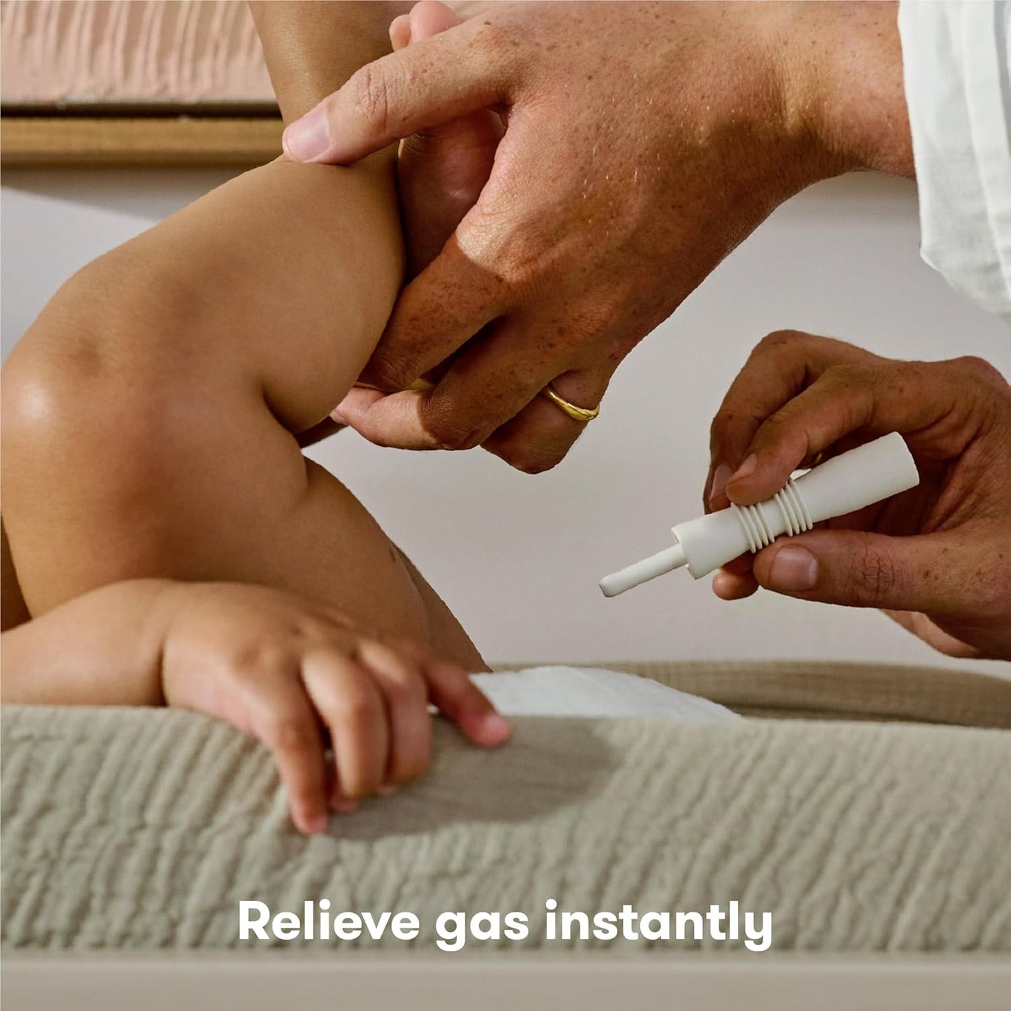 Frida Baby Windi Gas Passer, alivio de gases para bebés, fabricado...