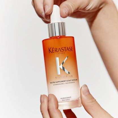 Kerastase - Suero nutritivo hidratante para el cuero cabelludo para cabello seco, con niacinamida y vitaminas, hidratante y revitalizante, de rápida absorción y no graso, 3.0 fl oz