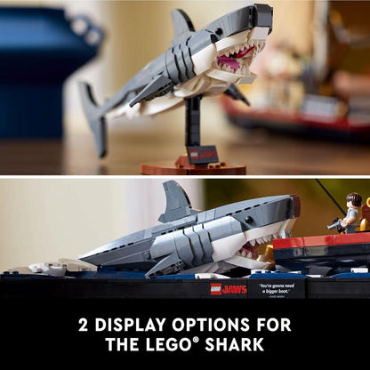 LEGO Ideas Jaws Set – Kit de diorama para fanáticos de la película clásica – Juguete de tiburón – Regalo de recuerdos de película para adultos – Incluye barco Orca y las minifiguras de Chief Brody