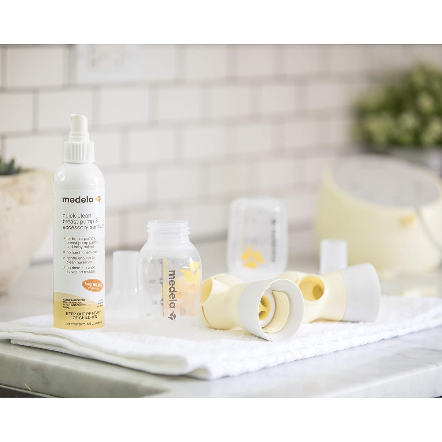 Medela Extractor de leche de limpieza rápida y accesorio desinfecta...