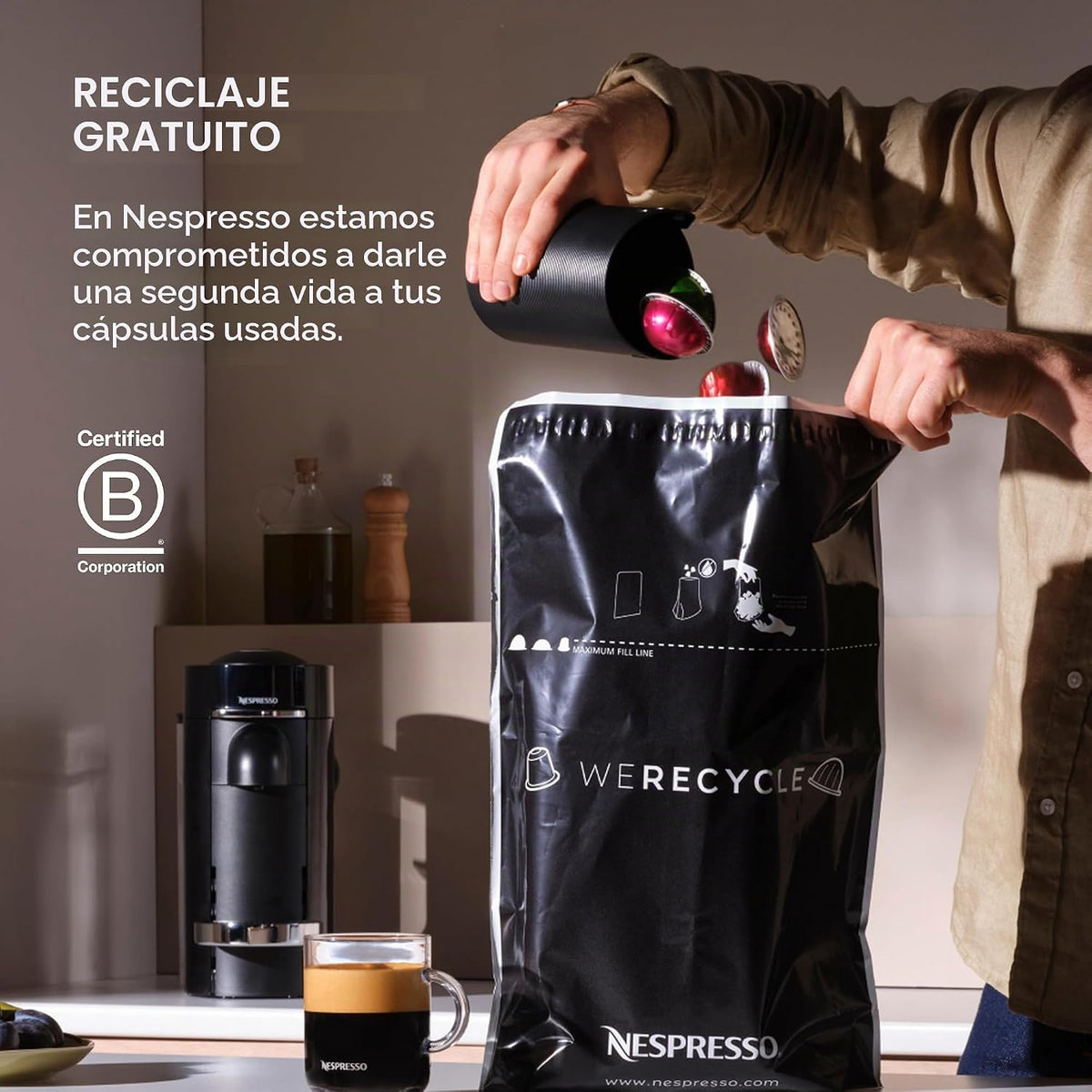 Máquina de café y espresso Nespresso Vertuo Next de Breville con es...