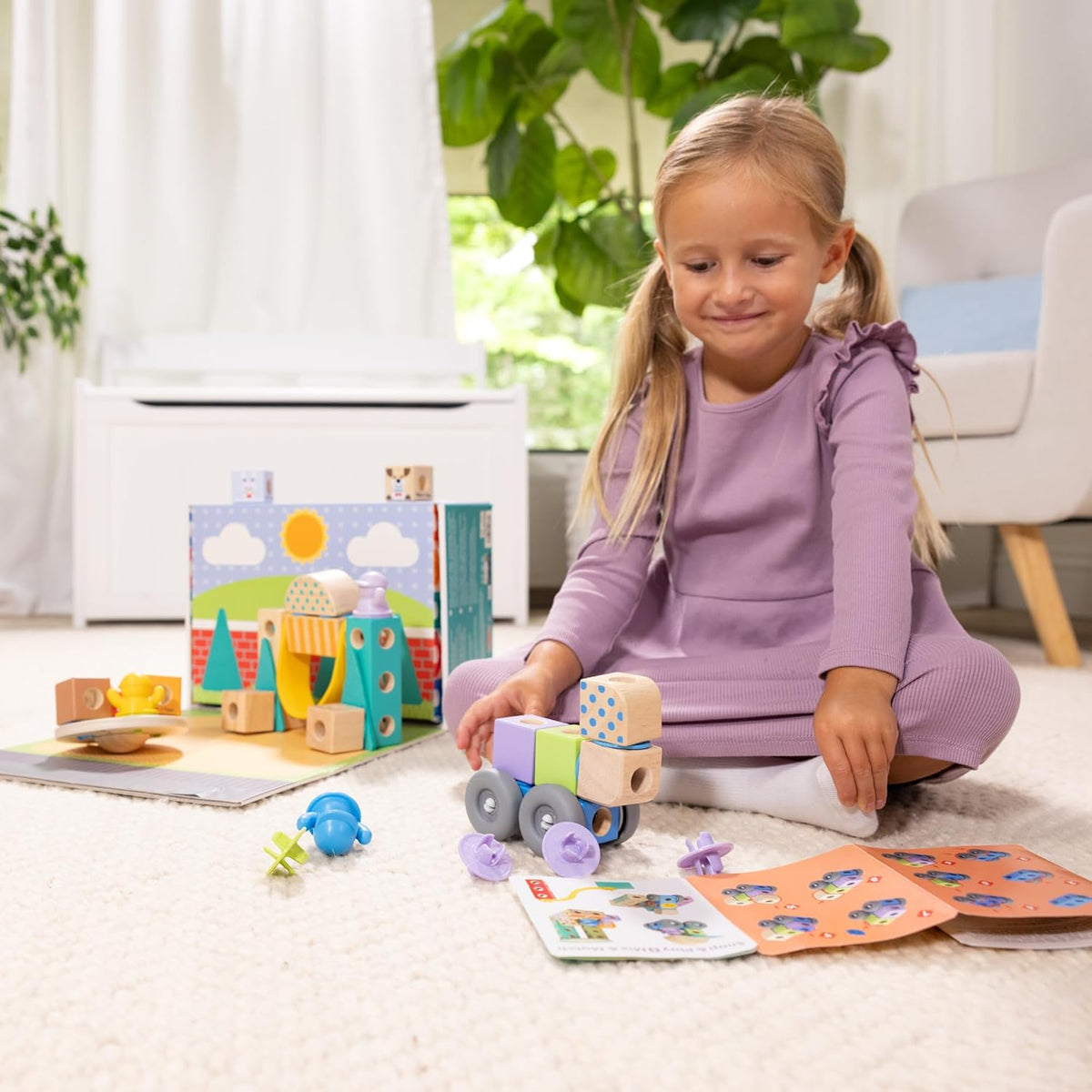 Melissa & Doug Blockables™ Town Snap and Play, mezcla y combina bloques de construcción de madera conectables, juguete para niños y niñas en edad preescolar (73 piezas)