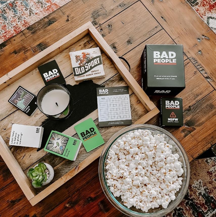 Juego de fiesta BAD PEOPLE + Set After Dark – Divertido juego de cartas para adultos para amigos y noche de juegos | Divertido juego de mesa para conversaciones y rompehielos para fiestas, prejuegos