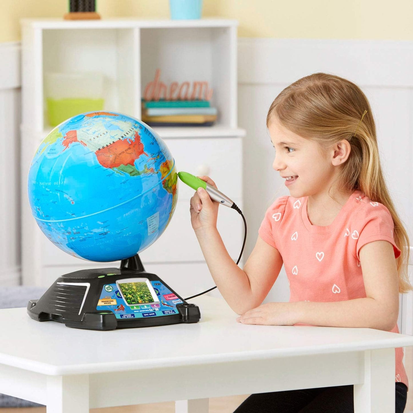 LeapFrog Magic Adventures Globe