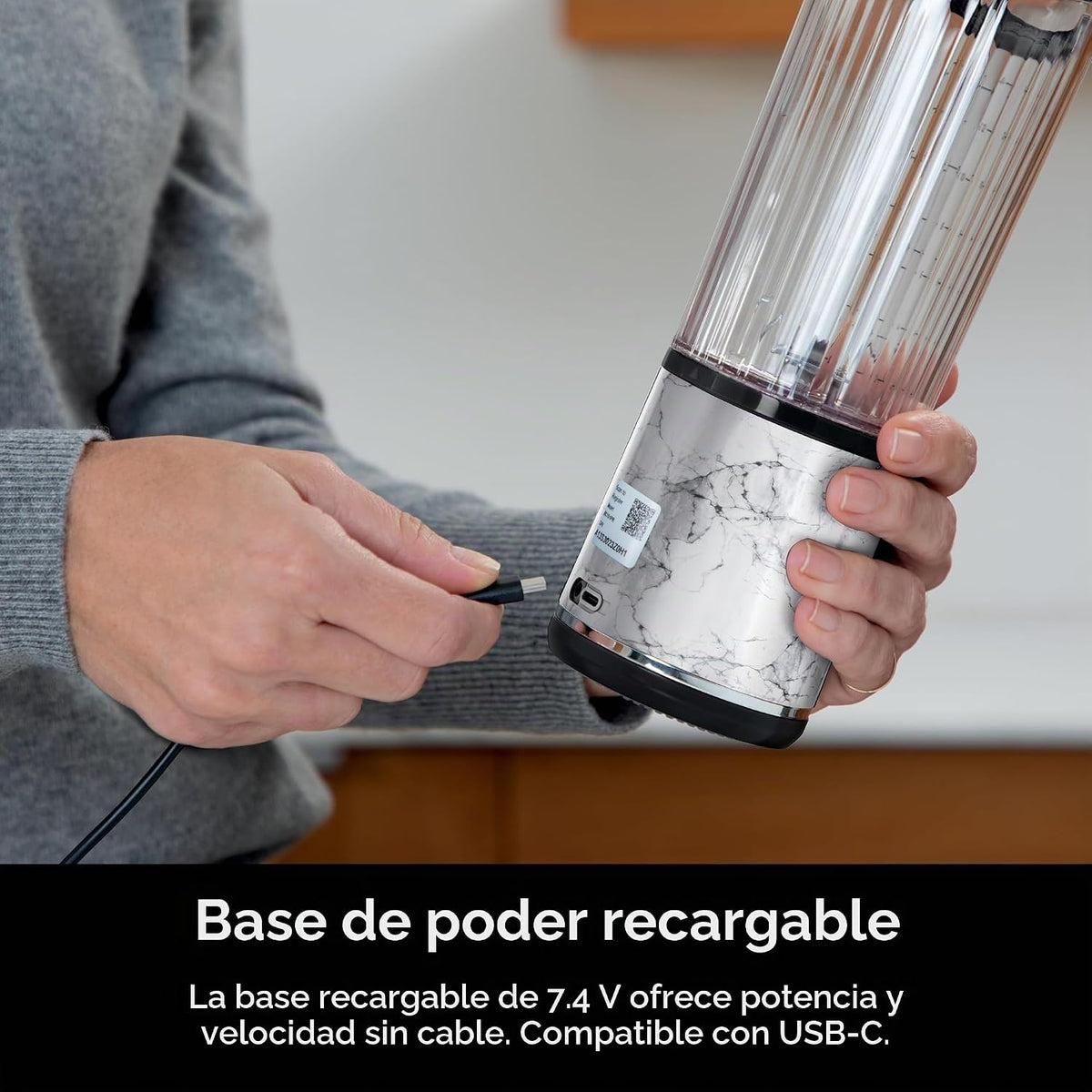 Ninja Blast Batidora portátil, sin cable, recipiente de 18oz, licua...