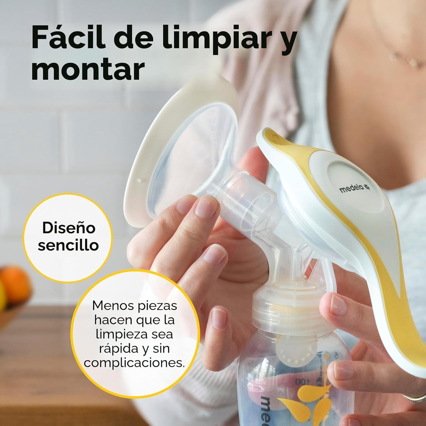Extractor de leche manual Medela Harmony, diseño suizo compacto con...
