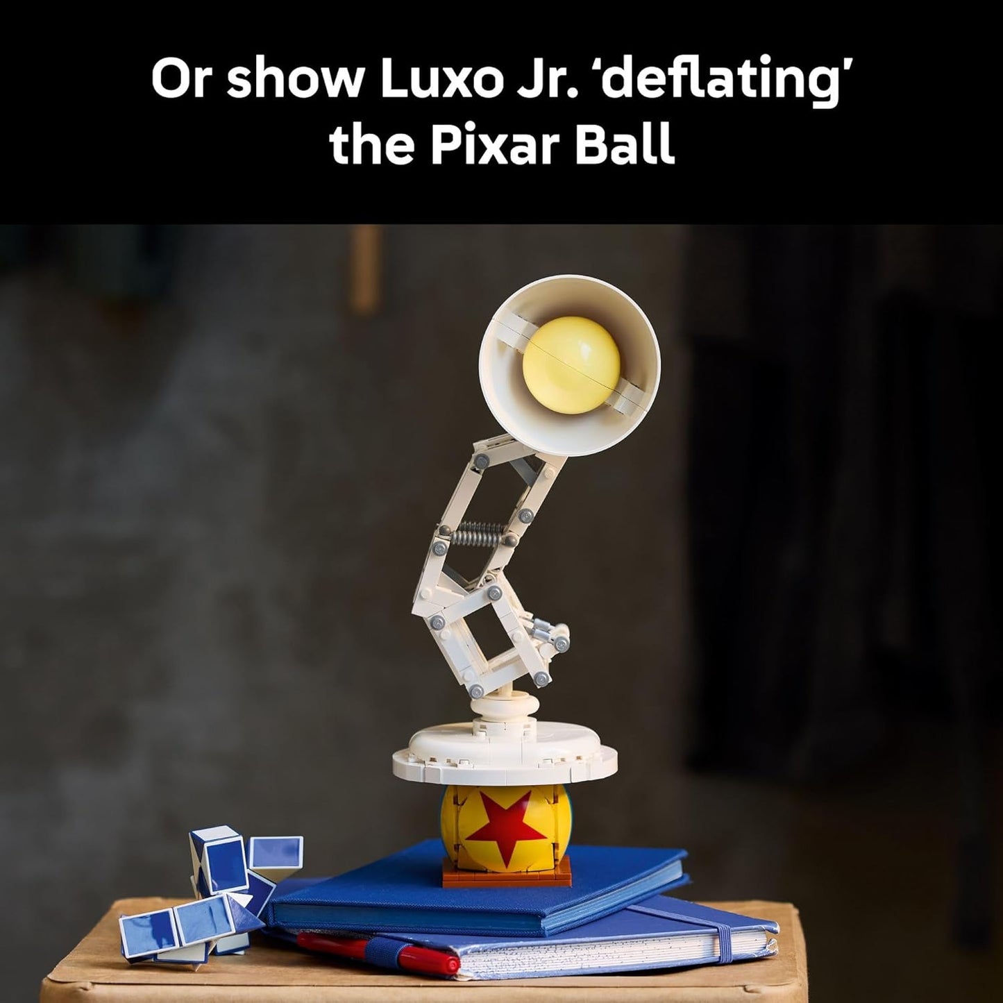 LEGO Ideas Disney Pixar Luxo Jr. - Juego de decoración de habitación y construcción para adultos - Decoración de oficina y escritorio para mujeres y hombres a partir de 18 años - Kit de bricolaje de