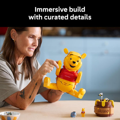 LEGO Disney Winnie The Pooh Juego de construcción – Decoración para el hogar, la oficina o estante de libros para fanáticos adultos, mayores de 18 años – con figura Eeyore – Regalo coleccionable de