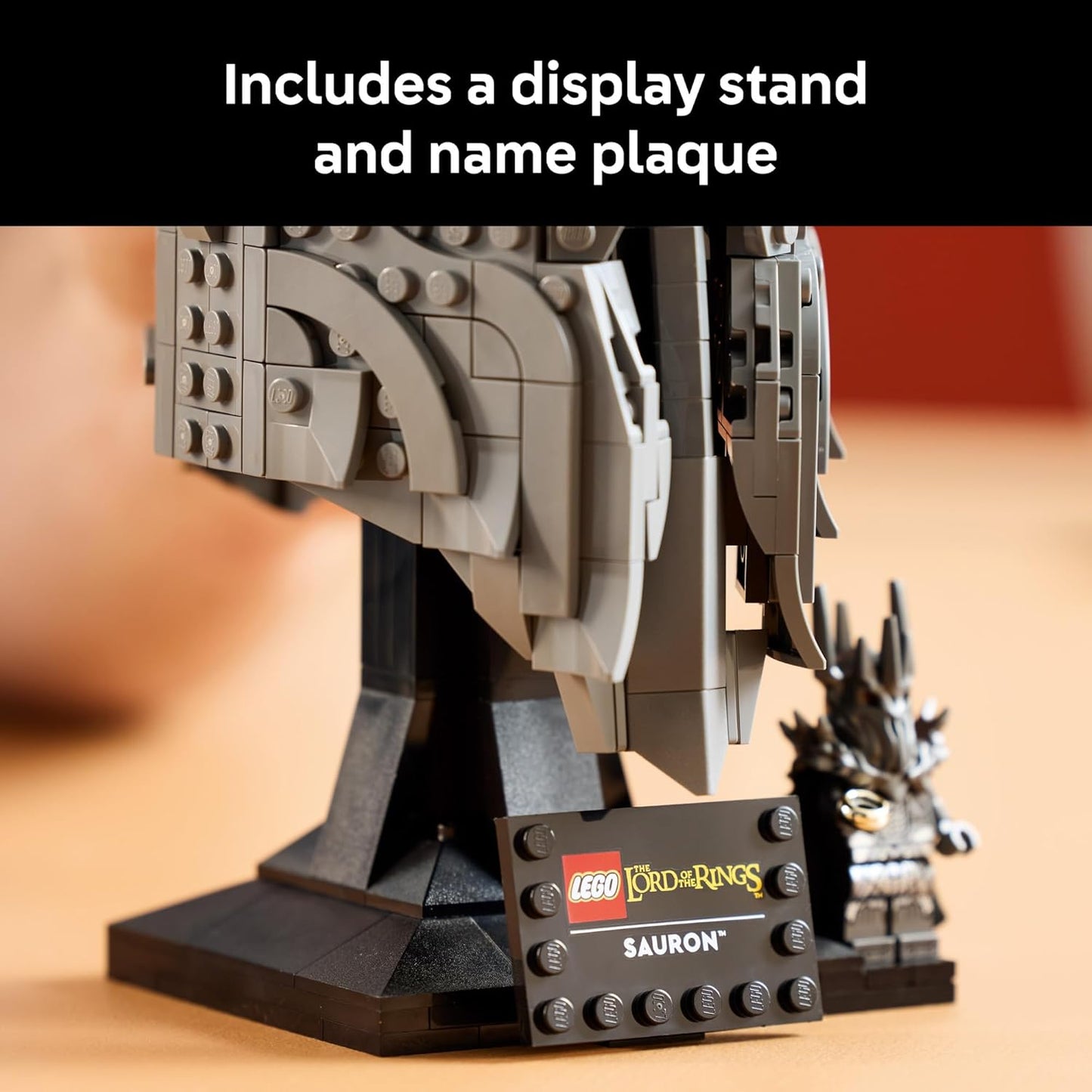 LEGO Icons The Lord of the Rings: Sauron's Helmet - Juego de construcción para adultos, mayores de 18 años - Dormitorio, oficina en casa, decoración de estante de libros, con minifigura Sauron, regalo