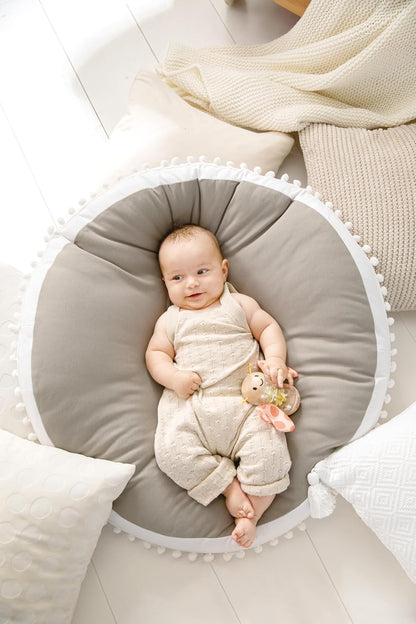 Hape Rosalie - Sonajero de madera con forma de mariposa colorida con alas extraíbles, juguete de aprendizaje temprano de madera, juguetes sensoriales para edades tempranas