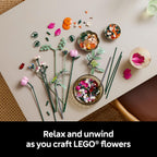 LEGO Botanicals Juego de Construcción de Ramo de Flores Rosas Bonitas para Adultos - Regalos para Aniversario para Mujeres y Hombres - Flores Artificiales para Decoración o Exhibición en Mesa - 10342
