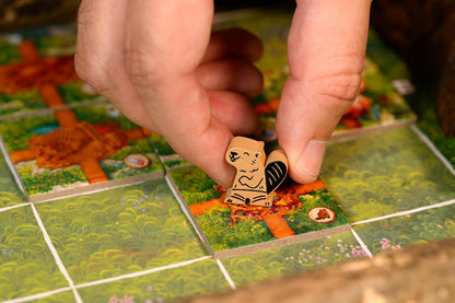 Timber Town - Juego de mesa de Alley Cat Games | A partir de 10 años | Juego de estrategia de dibujo de río para 2 jugadores | Colocación de azulejos, objetivos variables y construcción de ciudad con