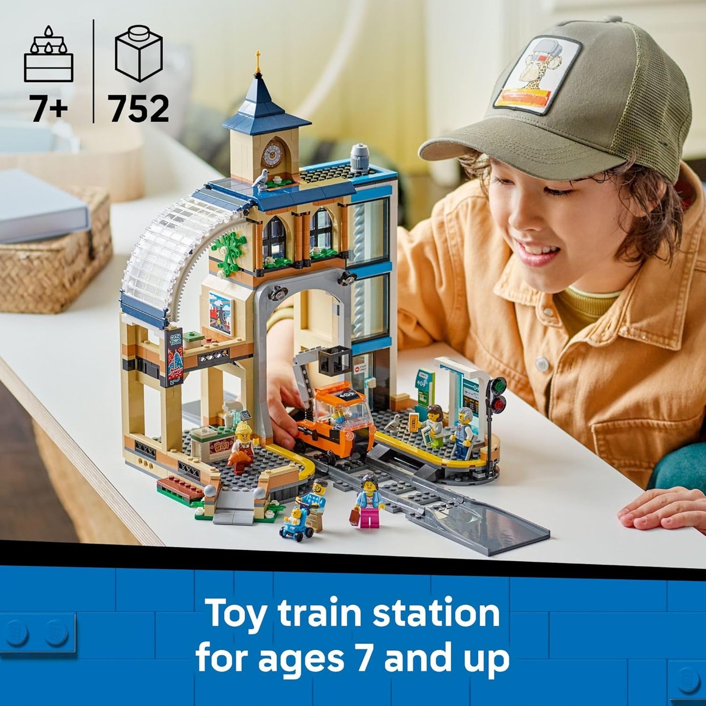 LEGO City Central Train Station - Juguete de construcción de varios niveles para niños y niñas, a partir de 7 años, bloques de construcción para niños, idea de regalo para cumpleaños, 60469