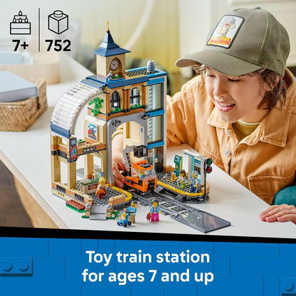 LEGO City Central Train Station - Juguete de construcción de varios niveles para niños y niñas, a partir de 7 años, bloques de construcción para niños, idea de regalo para cumpleaños, 60469