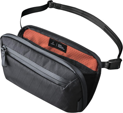 ALPAKA Elements Tech Case Mini - Organizador compacto para electrónicos, bolsa pequeña para cargadores y auriculares, bolsa para teléfono, funda de accesorios de viaje, correa cruzada, negro X-Pac