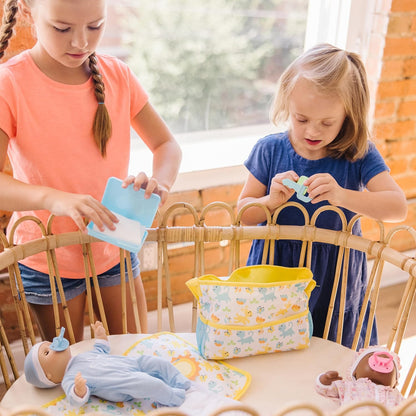 Melissa &amp; Doug Mine to Love Travel Time Play Set para muñecas c...