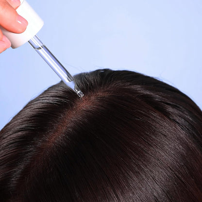 Coco & Eve Boost Therapy - Suero tripeptídico de densidad del cabello. Para cabello más grueso y lleno. Anti-pérdida de cabello y desprendimiento, tratamiento ligero para el cuero cabelludo con biotina y cafeína para volumen y restauración (2.03 onzas líq