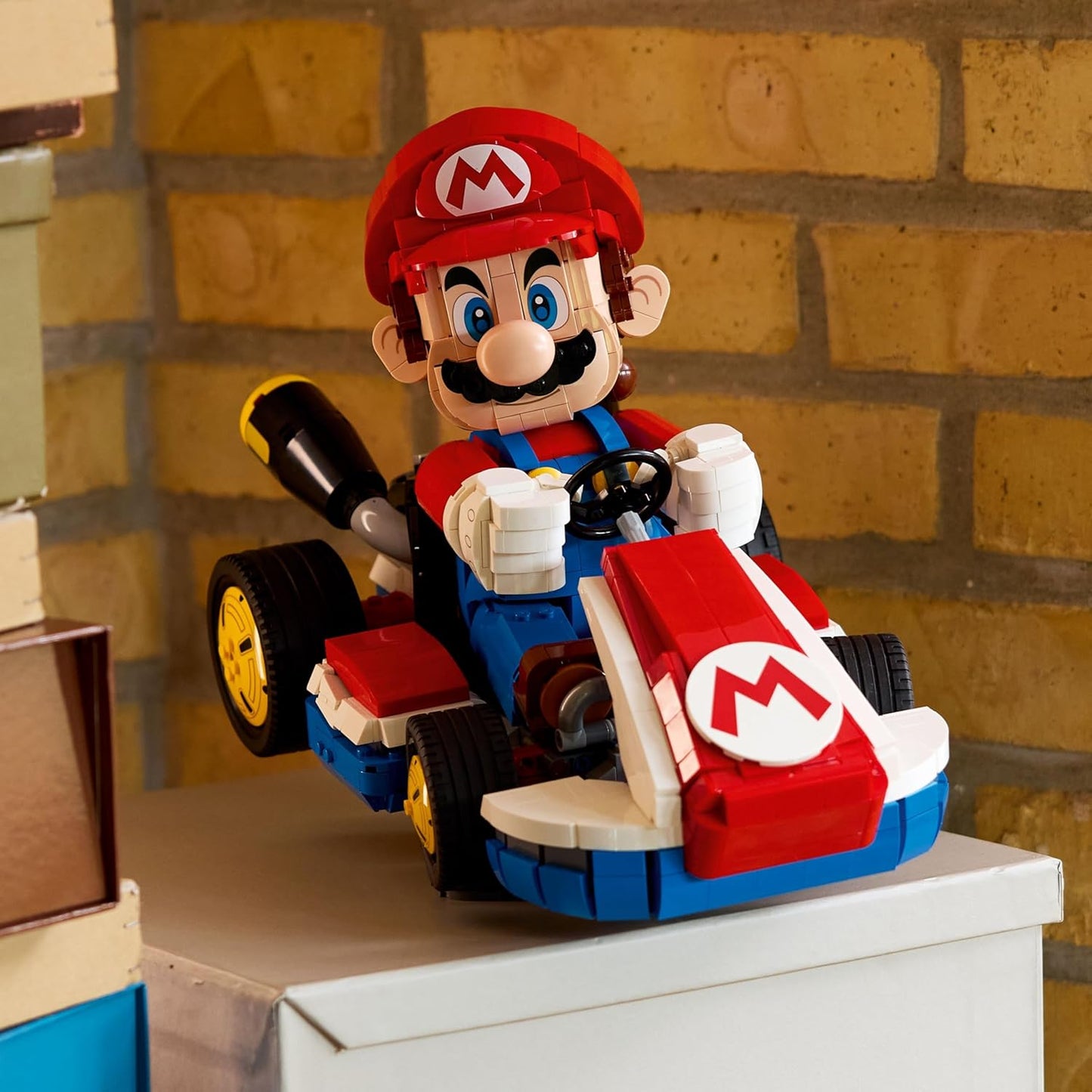LEGO Super Mario: Mario Kart - Juego de construcción de Mario y kart estándar para adultos, estante de libros de bricolaje y decoración de habitación para hombres y mujeres, a partir de 18 años, idea