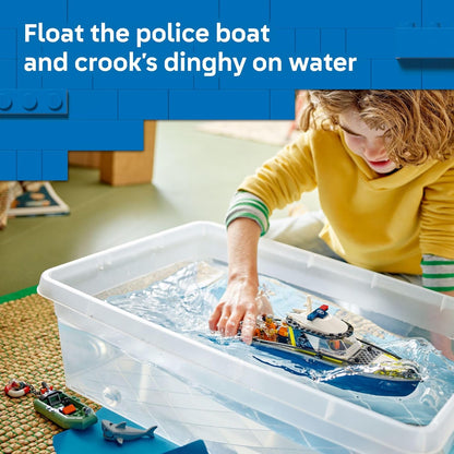LEGO City Persecución de Barcos Policiales - Juguete de construcción para niños, juego de simulación para niños y niñas, a partir de 6 años, bloques de construcción con 2 juguetes de barcos flotantes