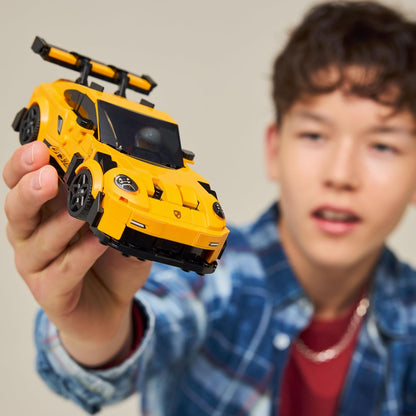LEGO Speed Champions Porsche 911 GT3 RS Super Auto Juguete - Kit de Modelo y Juguete de Juego de Rol para Niños y Niñas, Edades 9+ - Set de Construcción de Auto Deportivo para Niños y Fanáticos de