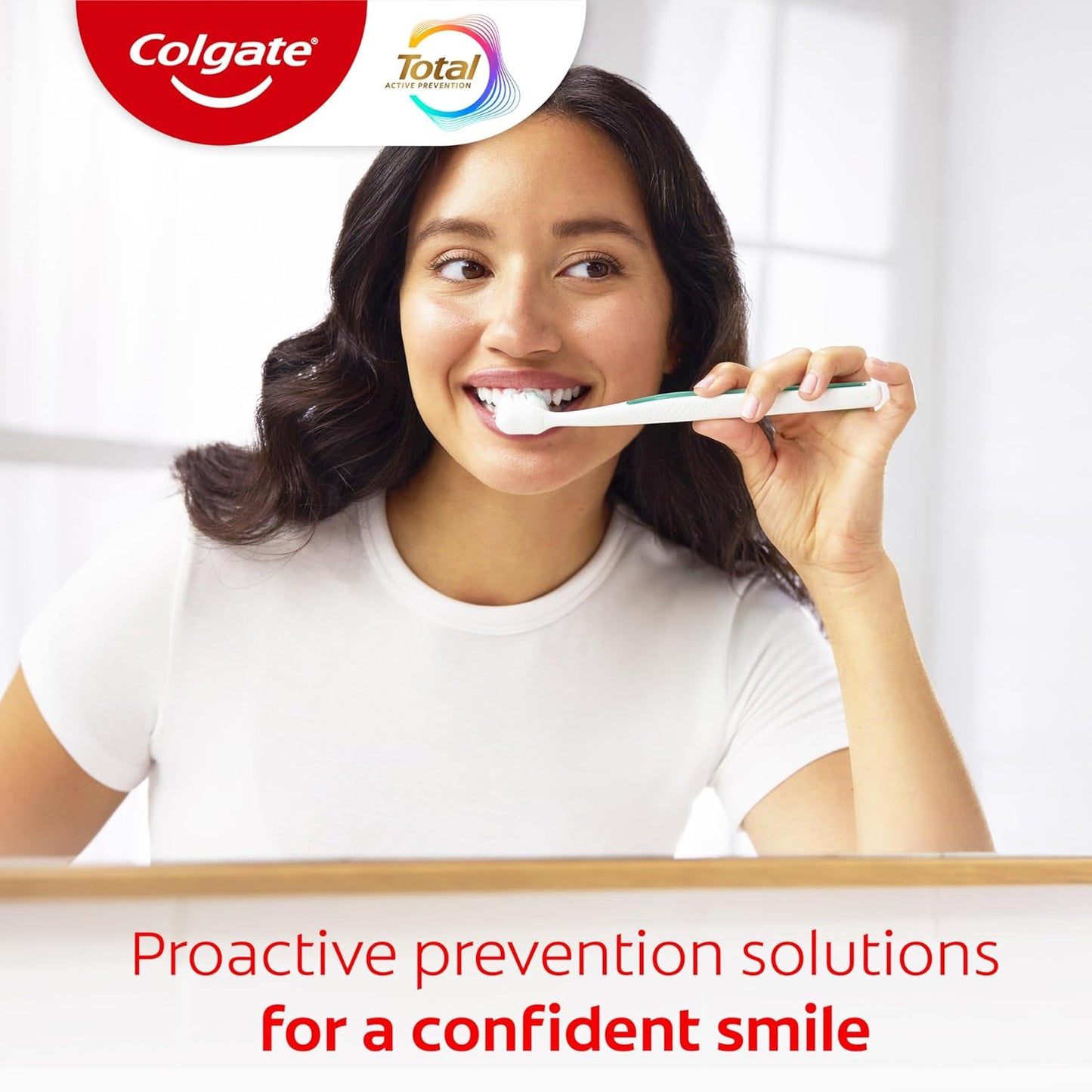 Colgate Total Active Prevention - Pasta de dientes en gel blanqueador con flúor, a granel con fórmula clínicamente probada que combate las bacterias de la placa, menta, paquete de 4, 5.1 onzas