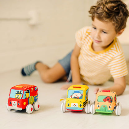 Juego de coches con cuerda hacia atrás para niños Melissa &amp; Dou...