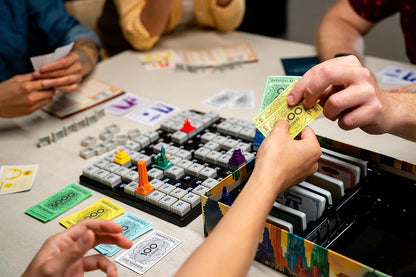 Renegade Game Studios | Juego de Mesa de Estrategia Acquire para 2-6 Jugadores, Edades 12+ con 2 Modos de Juego