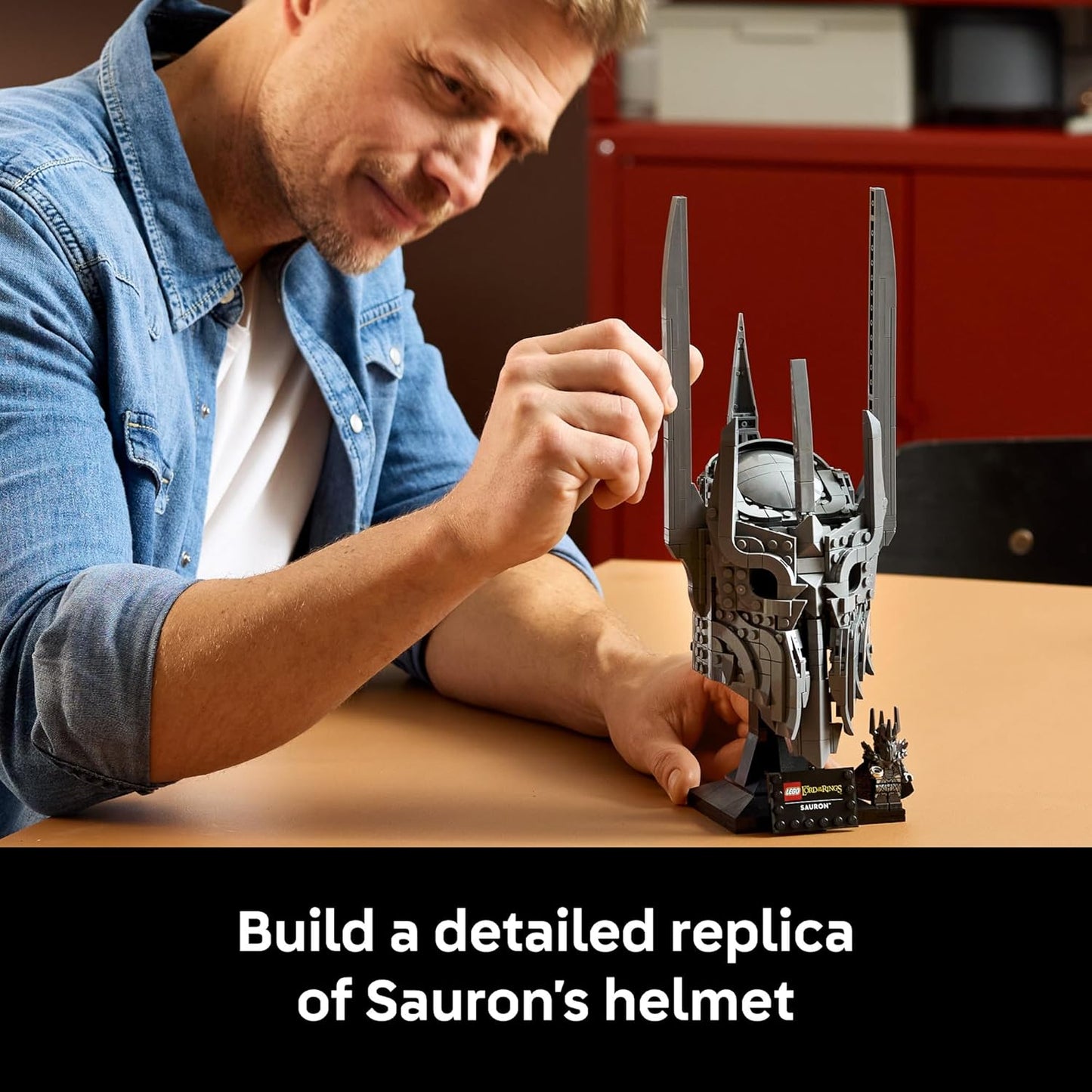 LEGO Icons The Lord of the Rings: Sauron's Helmet - Juego de construcción para adultos, mayores de 18 años - Dormitorio, oficina en casa, decoración de estante de libros, con minifigura Sauron, regalo