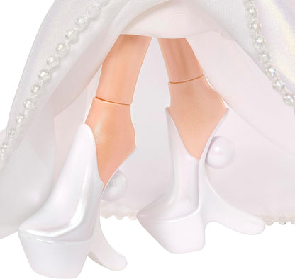 Bratz 2025 Holidayz Frosty Nightz Cloe - Muñeca coleccionista con m...