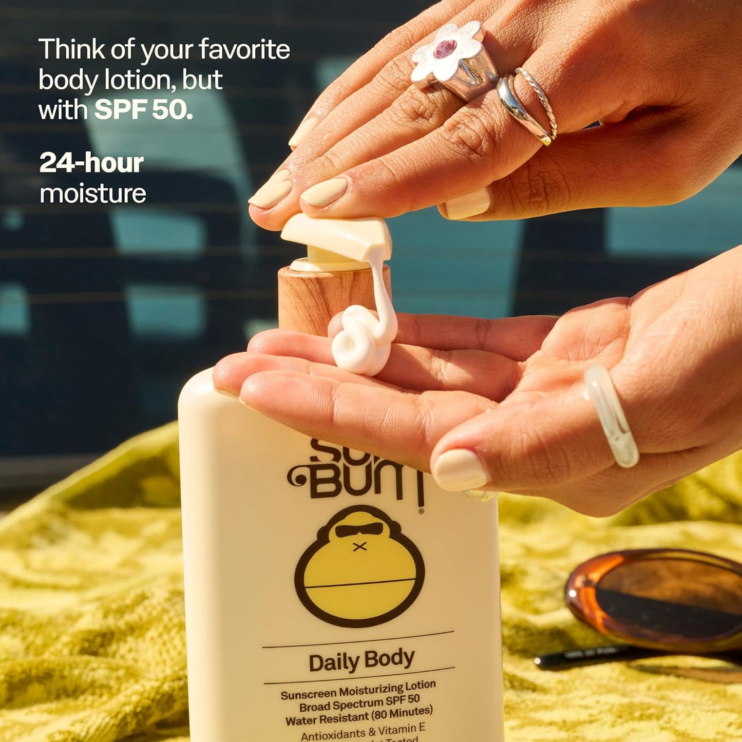 Sun Bum Daily SPF 50 - Loción corporal de protector solar de amplio espectro hidratante con vitamina E - Vegano y conforme con la Ley 104 de Hawái (sin octinoxato ni oxibenzona) - Testado por