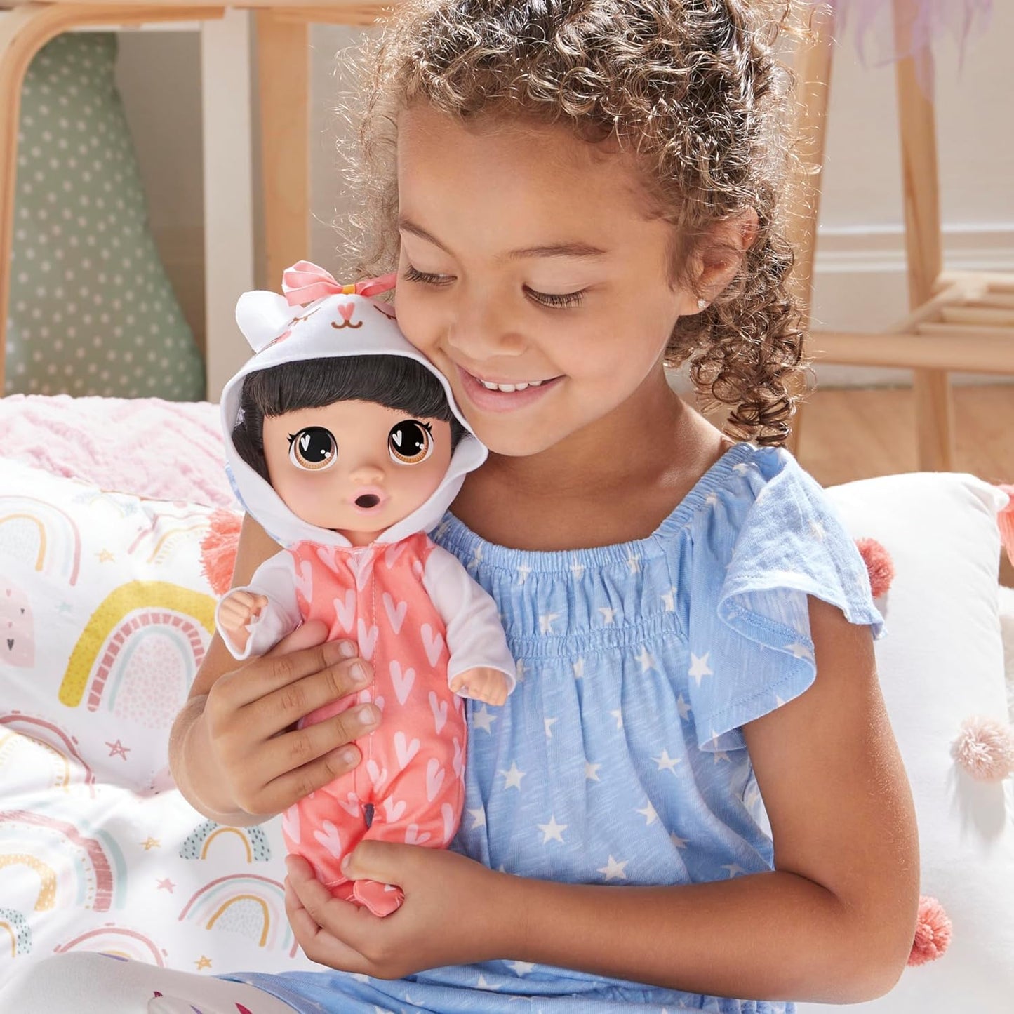 Baby Alive Super BFF Katie Kat Set de Juego de Muñeca Bebé de Vesti...