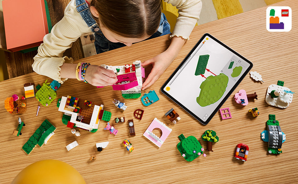 LEGO Animal Crossing Creative Houses: Seasons of Fun - Juego de simulación para niñas y niños, a partir de 7 años, crea 2 casas con 1 juego de bloques de construcción para niños, idea de regalo para
