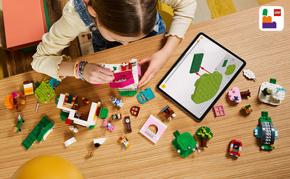 LEGO Animal Crossing Creative Houses: Seasons of Fun - Juego de simulación para niñas y niños, a partir de 7 años, crea 2 casas con 1 juego de bloques de construcción para niños, idea de regalo para