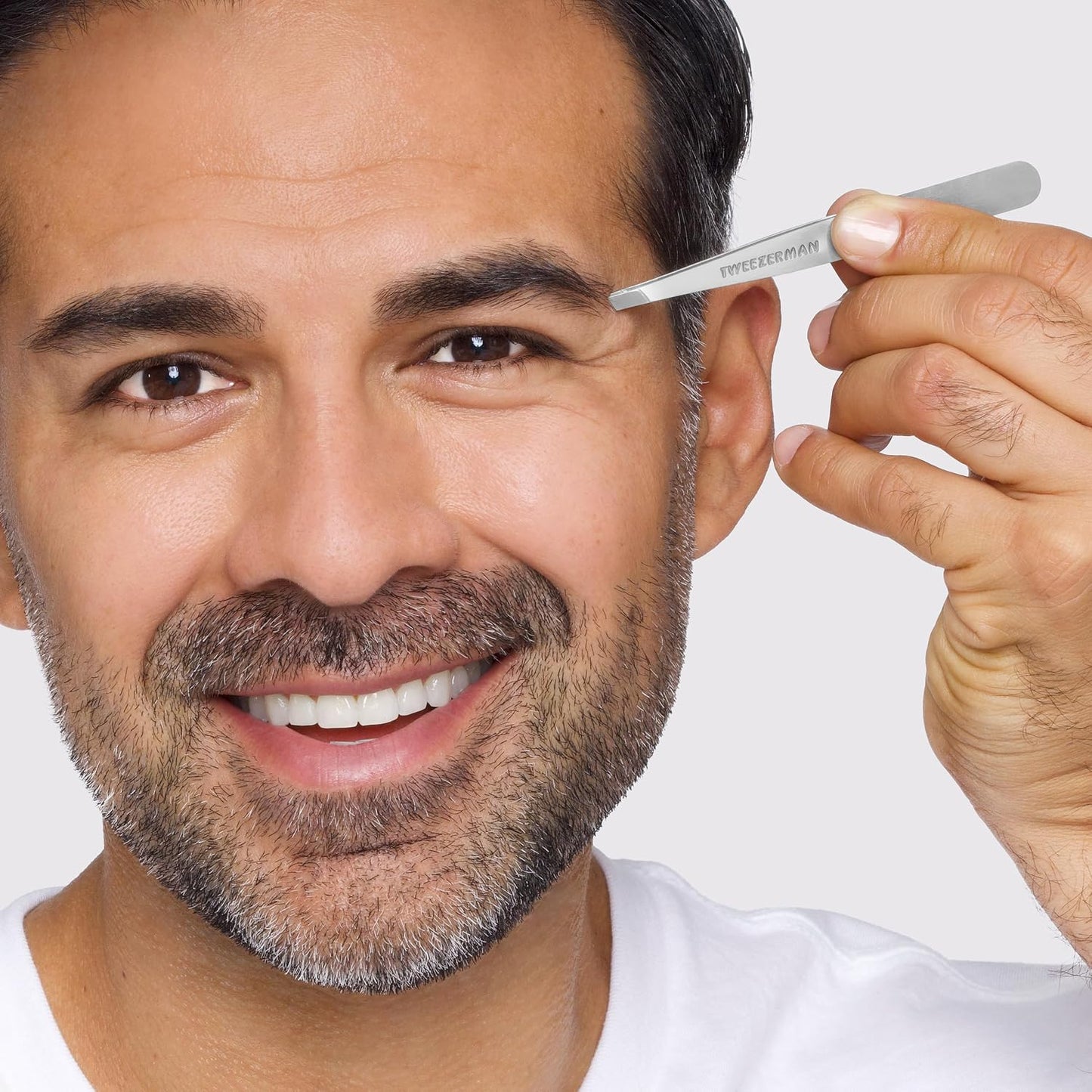 Tweezerman - Pinza inclinadas para cejas de acero inoxidable